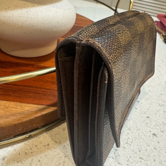 Authentic Louis Vuitton Vintage Damier Ebene Wallet - Picture 3 of 5